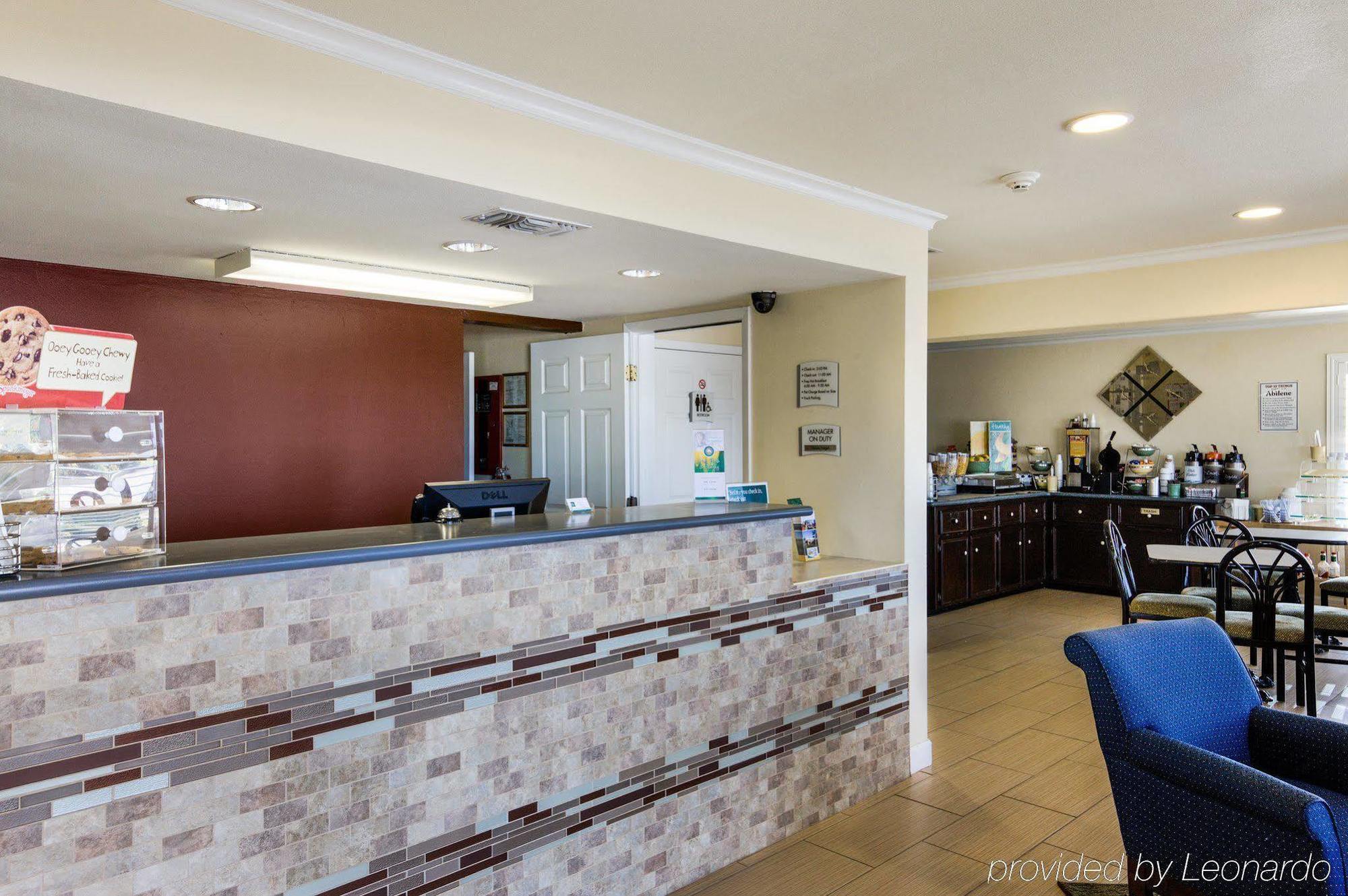 Quality Inn & Suites Abilene Exterior photo