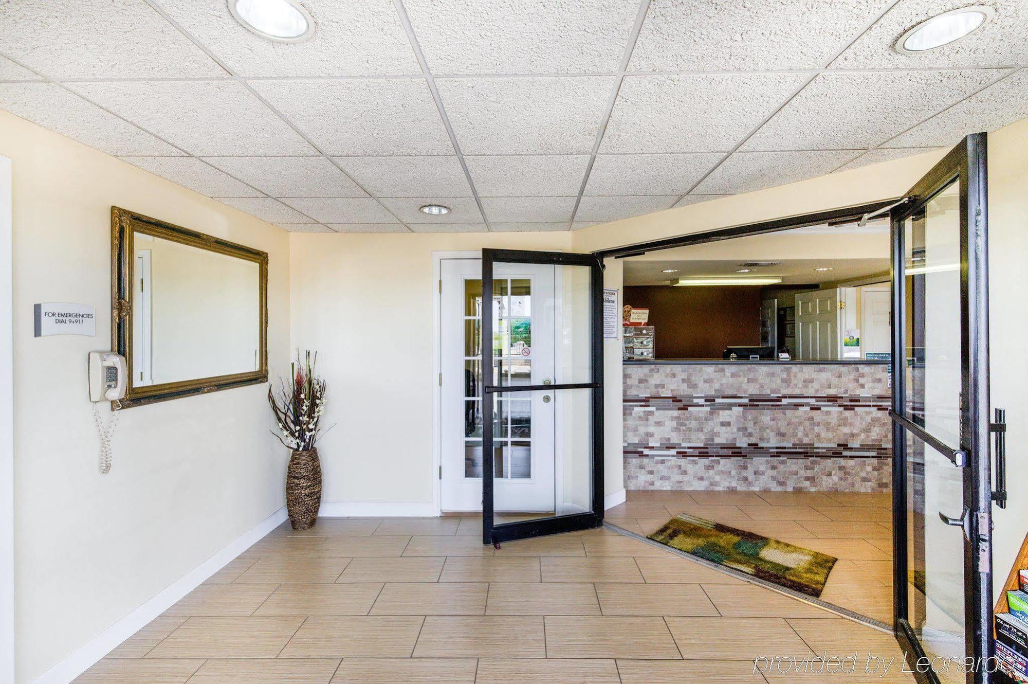Quality Inn & Suites Abilene Exterior photo